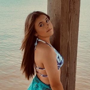 Meet your Posher, Reese